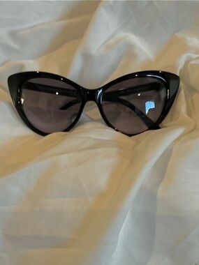 Authentic Tom Ford Nikita TF173 Cat-Eye sunglasses